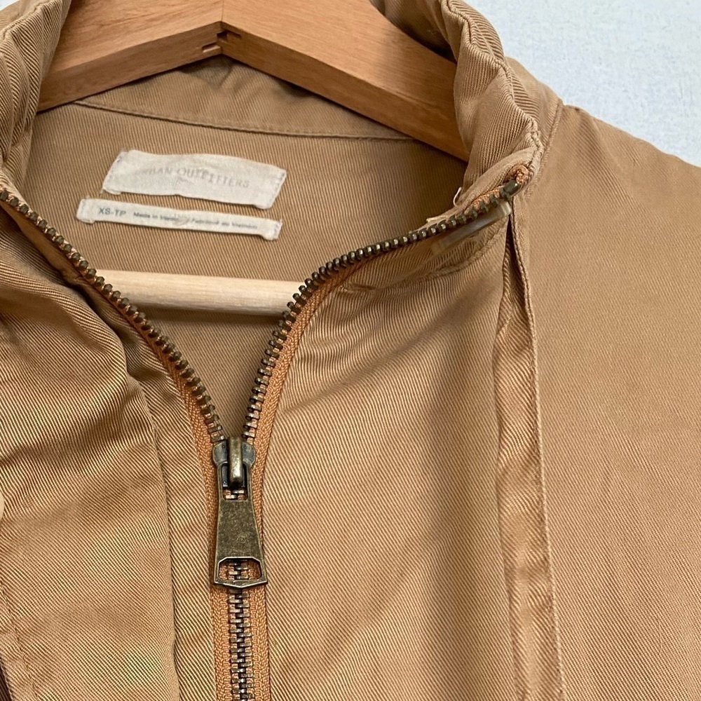 URBAN OUTFITTERS TAN COLORED ZIP FRONT JACKET XS - Picture 3 of 7